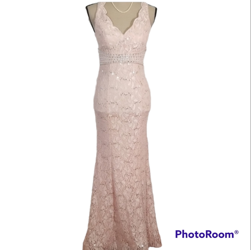 My Michelle Special Occasion Pink Prom Maxi dress. Size 3 - Picture 2 of 9
